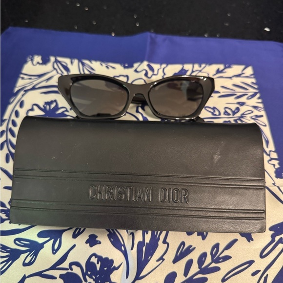 Christian Dior (DiorMidnight) Black Cat Eye Sunglasses - Picture 1 of 5